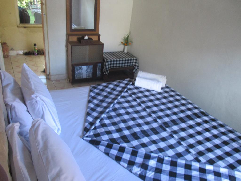 Esa Di Kubu Homestay Singaraja Zewnętrze zdjęcie